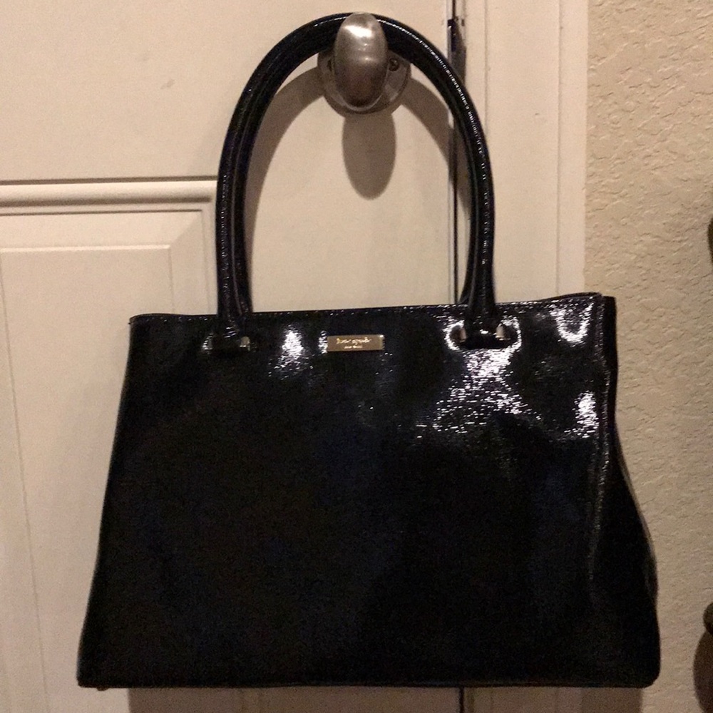 Kate Spade “Bixby Place” Lg Tote purse (black)